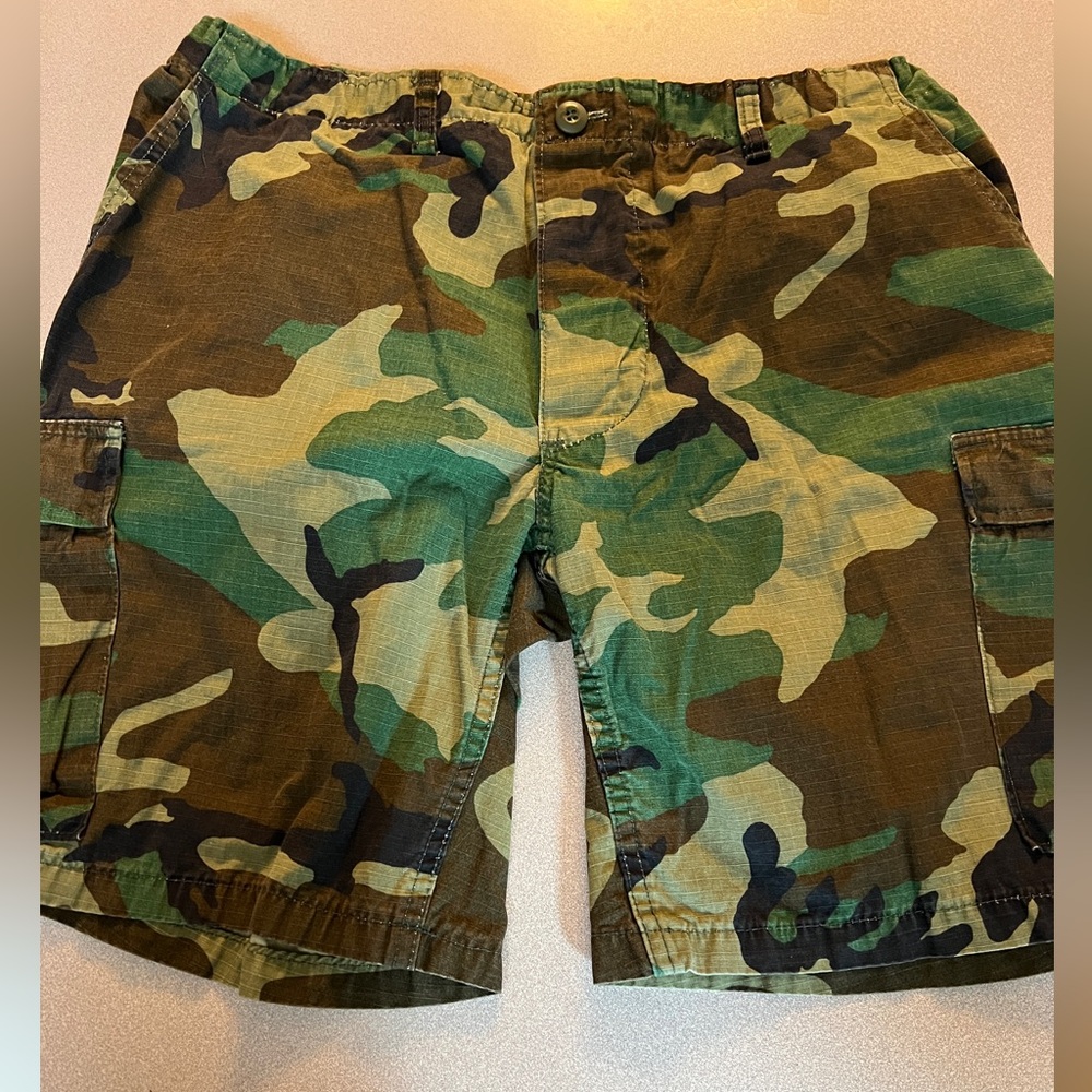 Men’s Cammo pattern cotton cargo shorts